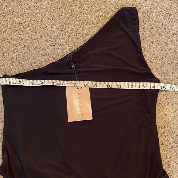 MISSGUIDED *NWT* Seam Free One Shoulder Bodysuit - Picture 9 of 9